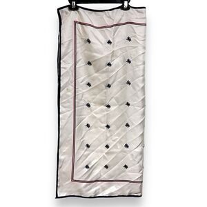 Scarf With Lions And Crest Ivory And Blue Square Scarf 31” X 32”